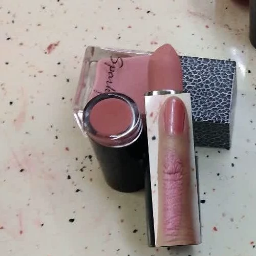 رژلب کالباسی